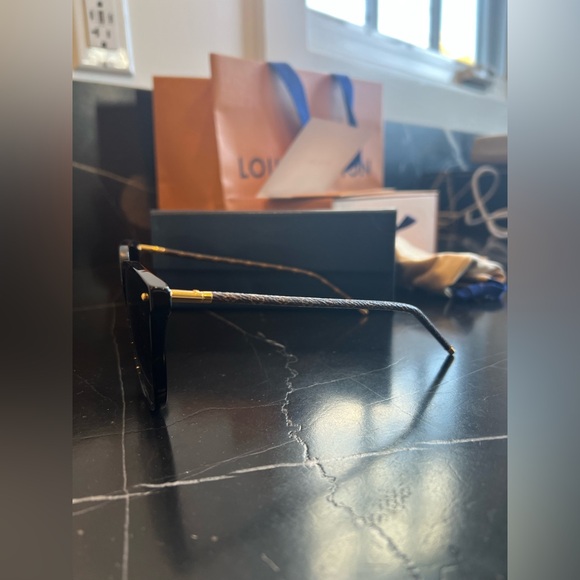 Louis Vuitton Black Sunglasses main image 4